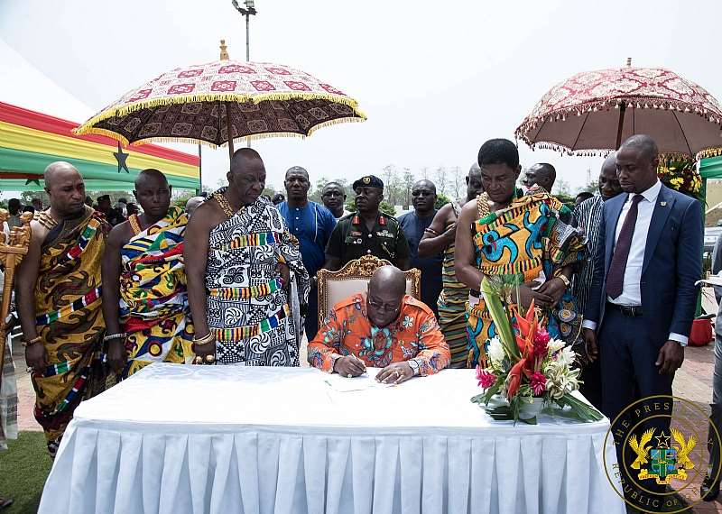 213201955936 i41p266ffa president akufoaddo signing the attestation instrument