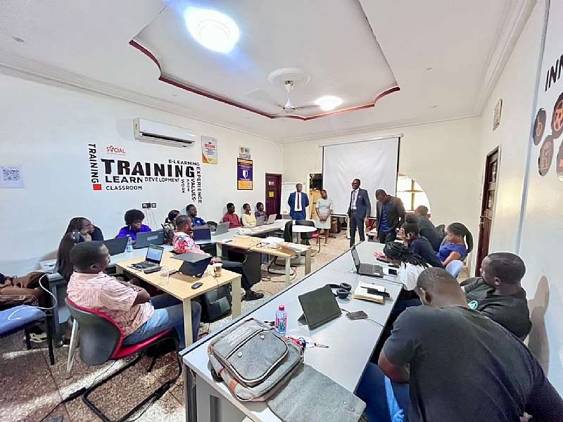 430202671212-ptkwn0y442-1001586035