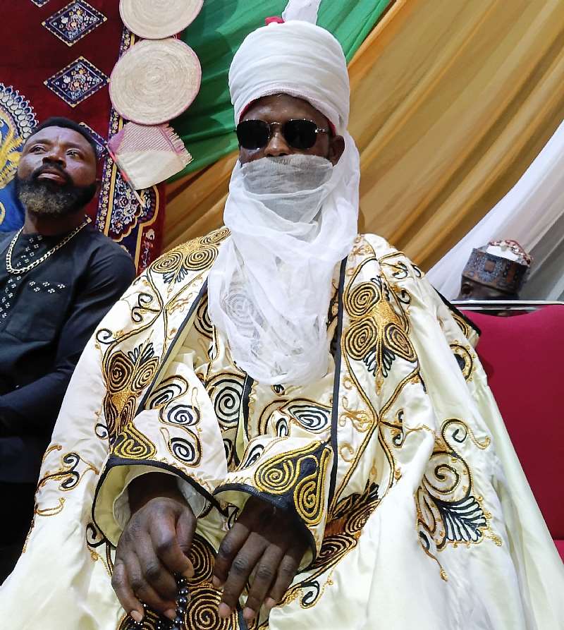 525202665626-n6ium8x332-alhaji