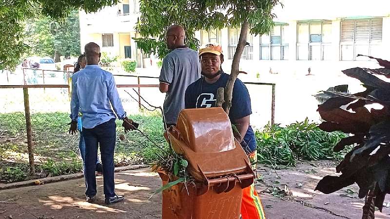 President of Women in Engineering at HTU, Ms Yaffit Lartey participating in the clean up exercise organised at HTU.