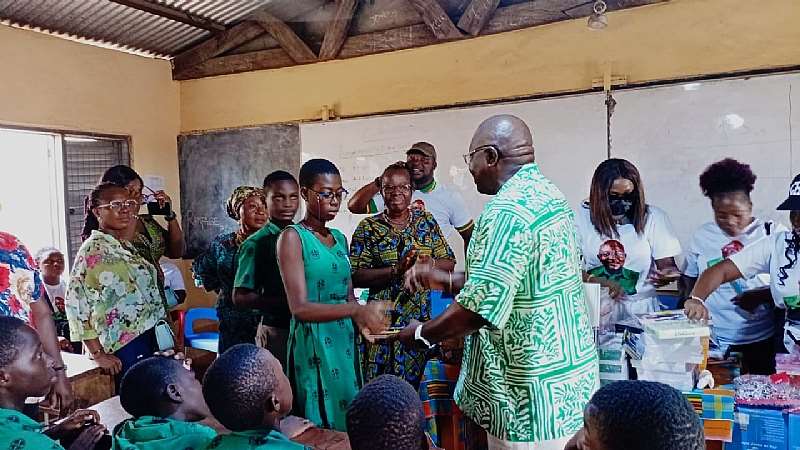 Hon. Mawutor Agbavitor donating some items to learners of Bankoe EP JHS as part of his birthday celebration.