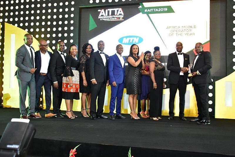 752019105934 8dt2wkivvq mtn awarded africa mobile operator of the year mr sam koranteng corporate services executive receives the award