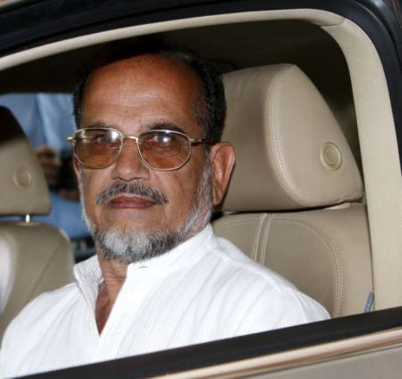 akbar ahmad dumpy