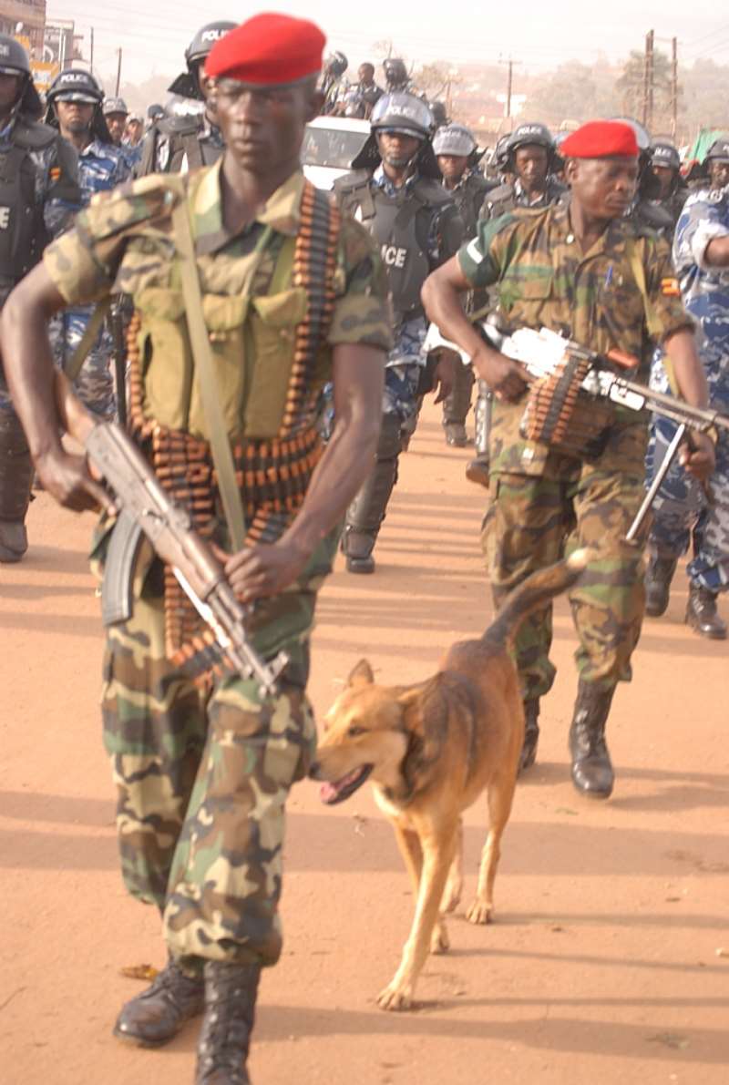 besigye 7