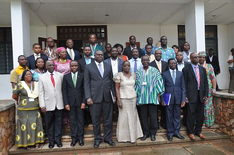 dsc 0093 mrs matilda amissaharthur in a group photograph with the paticipants 2