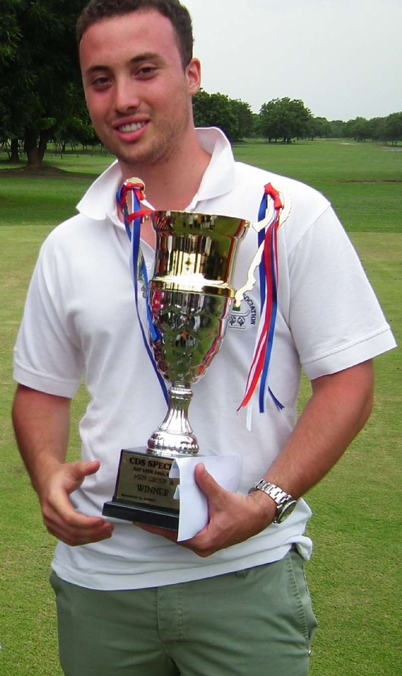 ULTIMATE WINNER, NICO WITH PRIZE