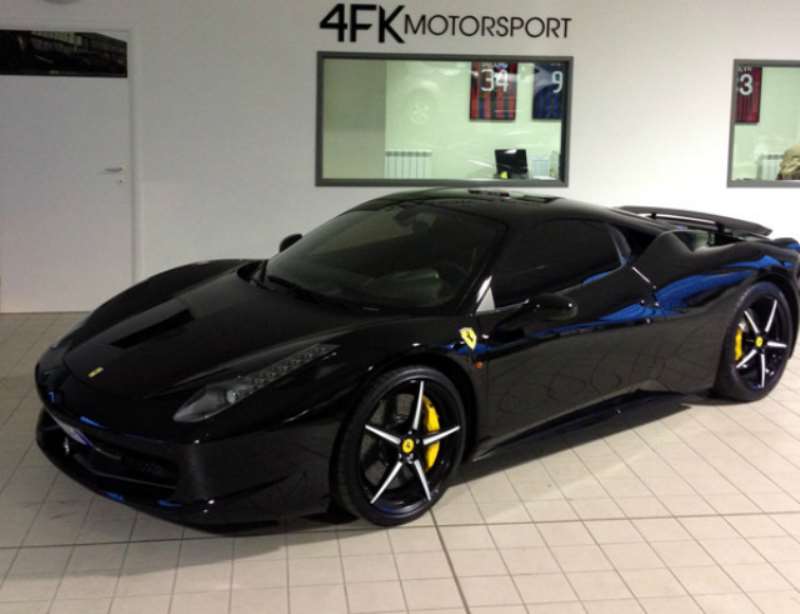 FERRARI-458-ITALIA