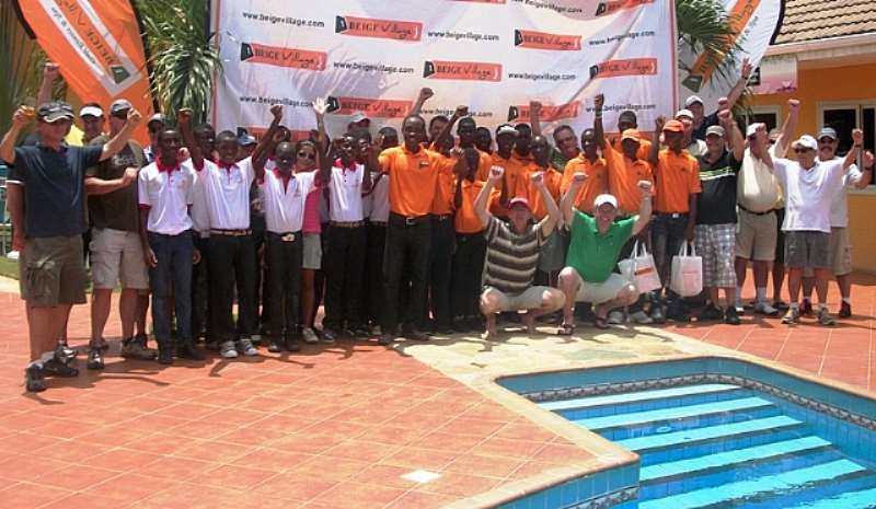 GROUP PICTURE WITH JUNIOR    GOLFERS