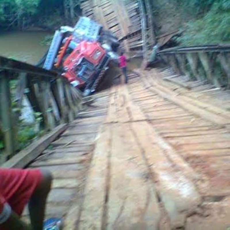 IGWU BRIDGE PHOTO BY EZINWA IHESIABA