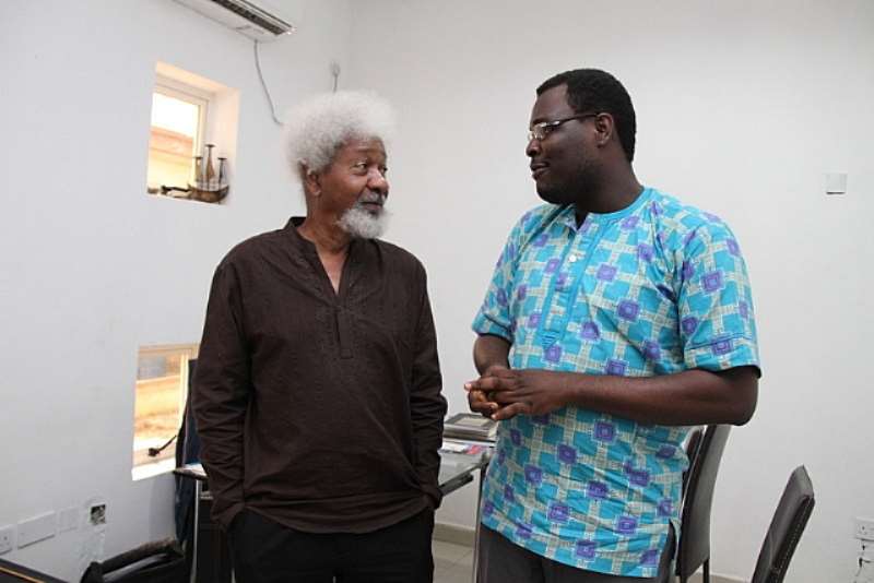 PROFESSOR WOLE SOYINKA WITH THE EXECUTIVE DIRECTOR OF TH E FUTURE PROJECT, CHUDE JIDEONWO
