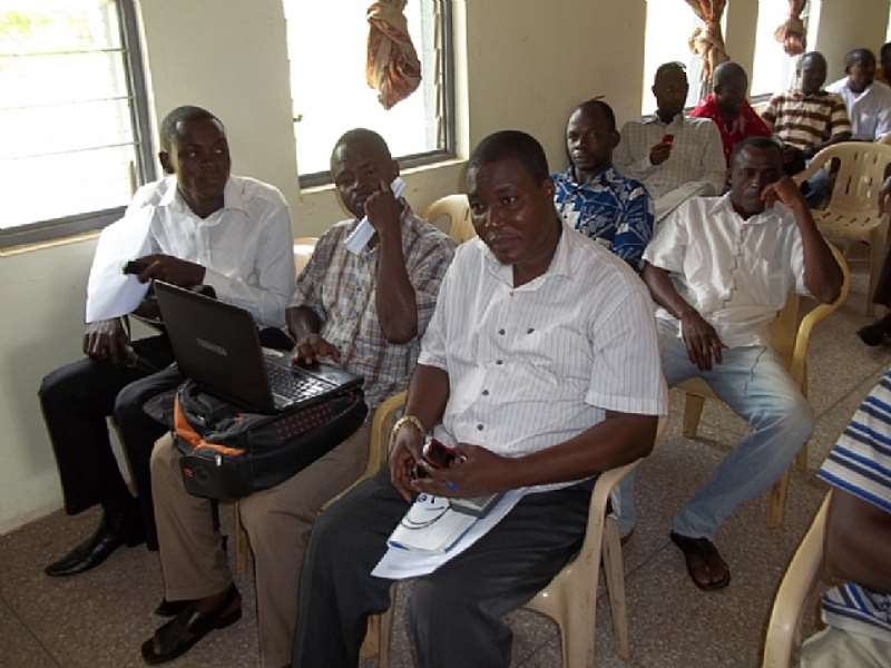 JOURNALISTS AND MEDIA MEN AT WORK