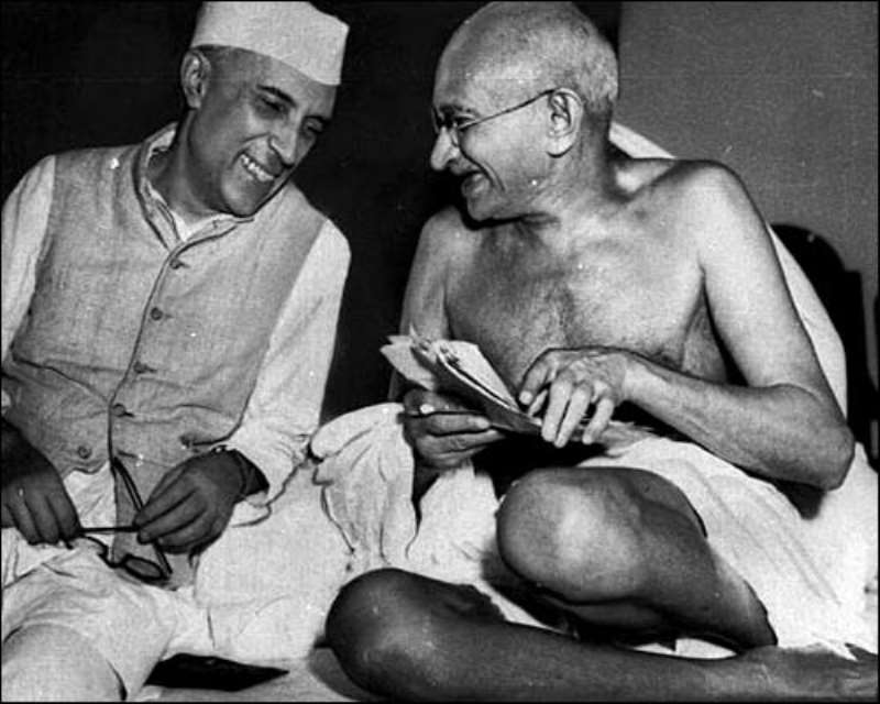 k52ri77hhc gandhi ji with pandit jawahar lal nehru