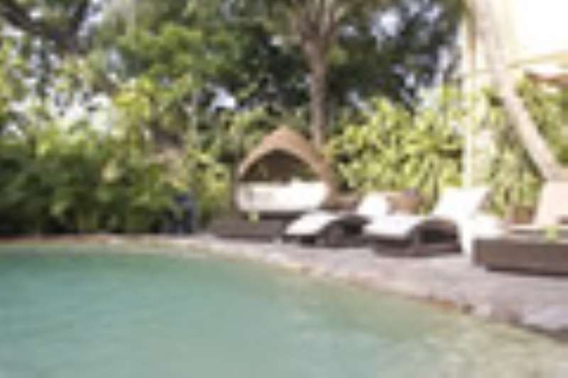 LA VILLA-1