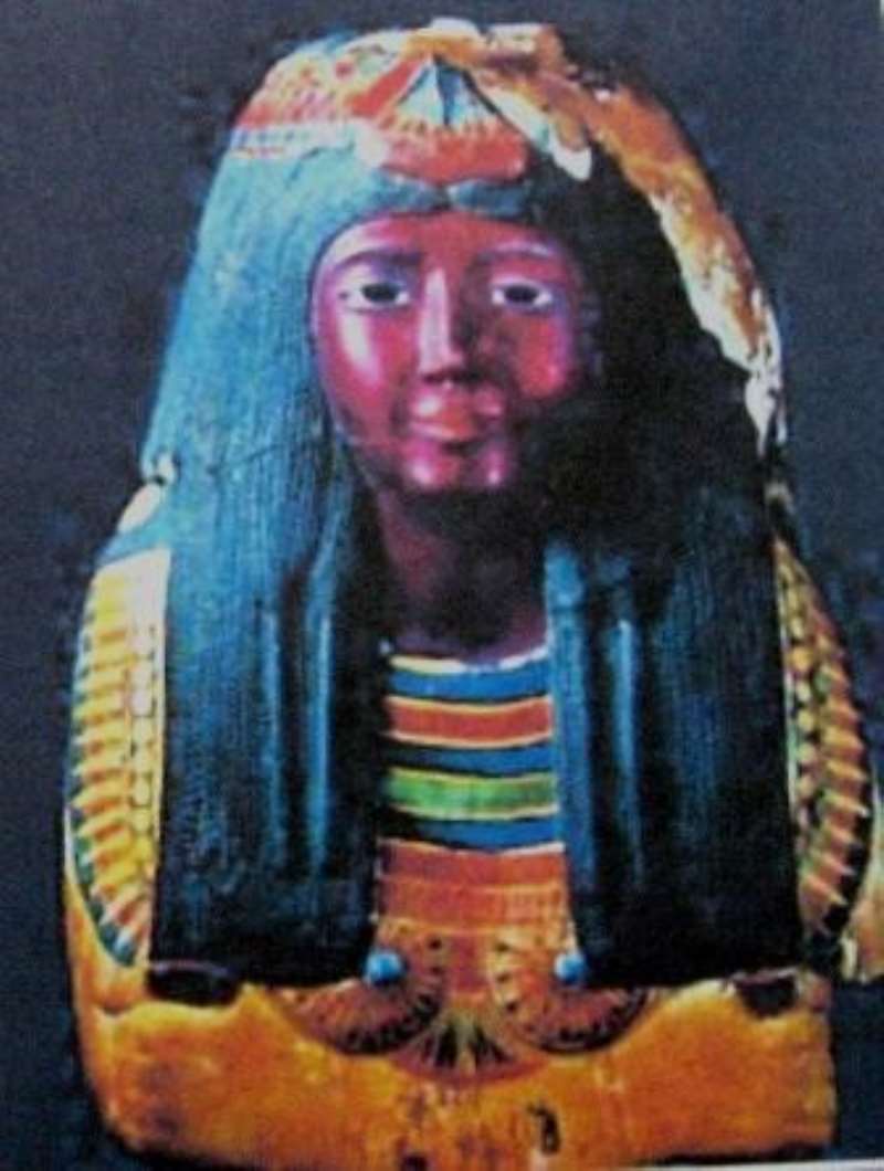 Ka-Nefer- Nefer Mask, Saqqara, Egypt, now in St.Louis Art Museum (SLAM), USAEgypt has requested the return of this mask since 2006.