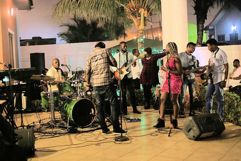 MR. OLAKUNLE CHURCHILL BIRTHDAY PARTY PHOTOS (14)