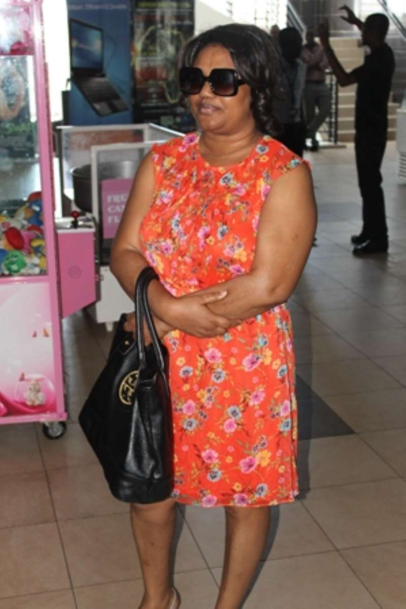 NADIAS MUM