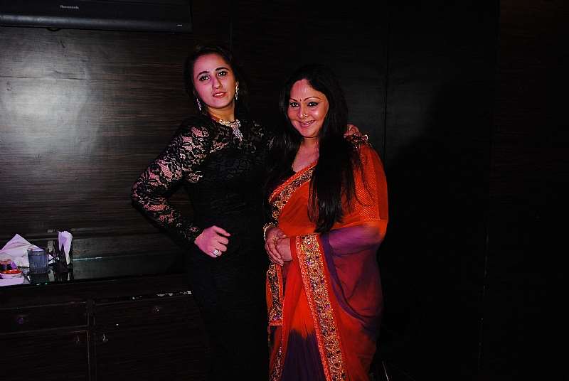NEHA LAKDAWALA WITH RATI AGNIHOTRI1
