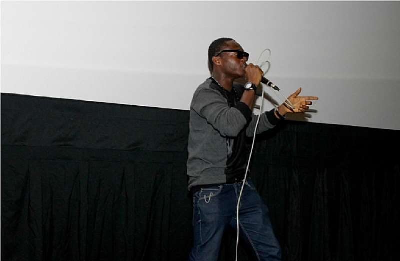 PERFORMING ACT DEX  THRILLING GUESTS