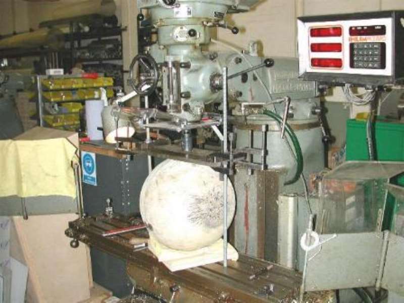 The machining of 2 samples for SEM study in the Engineering Dept. of the Natural History Museum, London.