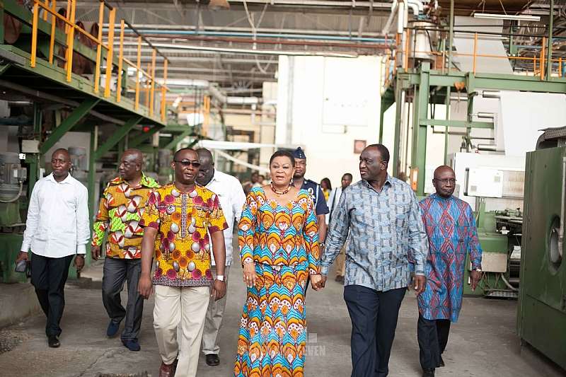 DR. JOYCE ARYEE, MR. ALAN KYEREMANTENG AND OTHER SPECIAL GUESTS ON A FACTORY TOUR (1)