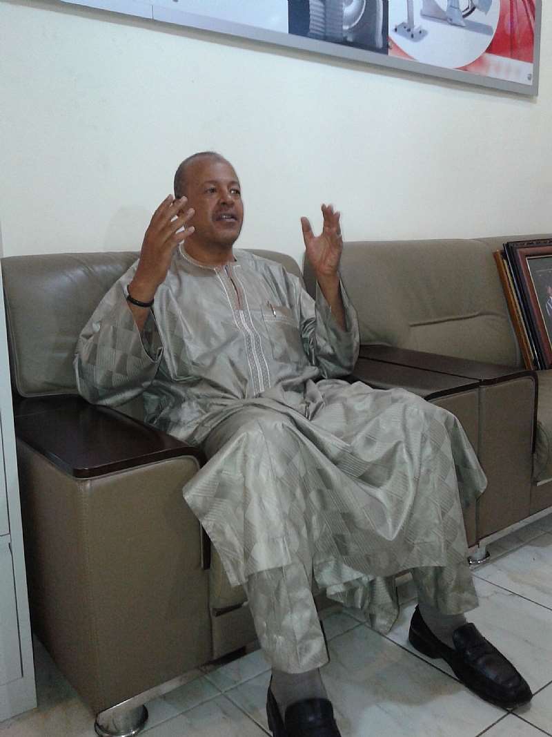 Sinare..stressing A Point During The Chat