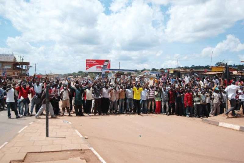 supporter of dr besigye 2
