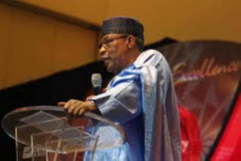 VANGUARD 3 -FMR PRESIDENT IBB ADDRESSING THE GUESTS