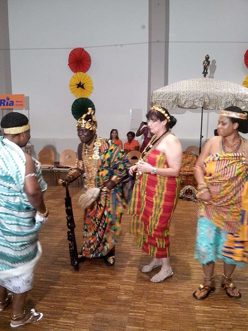 TOGBE BANSAH & WIFE DANCING