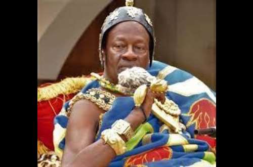 Trouble in New Juaben as Omanhene invokes curses over bribe allegations
