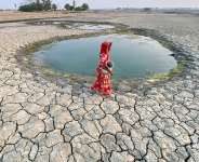 Climate disasters such as floods, droughts, cyclones, and extreme heat are destroying the health and education services girls depend on. - Flickr/CC/Ab Rashid