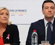 Marine Le Pen and Jordan Bardella presenting their counterbudget plan to tackle Frances debt load. -  Mehdi Fedouach, AFP