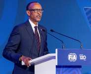ReutersImage caption: Paul Kagame is seeking to bring Formula 1 to Africa for the first time since 1993, when the South African Grand Prix was staged in Kyalami