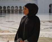 Actress, Rita Dominic Covers her Body as she Visits Sheikh Zayed Mosque