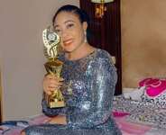 Actress, Mary Uche Wins Award at Nollywood Entertainment And Leadership Awards