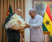 President Mahama hosts So Tom’s President Nova