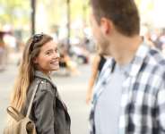 Wondering If She Likes You? 5 Signs She Does Like You