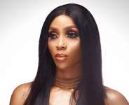 Jessica Emueze Face of Universe Nigeria Top Model shares braless photos