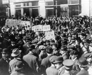 The Class Struggle That Lurks Behind Our Politics