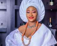 Face of Universe Nigeria Photogenic Gold Niyi-Aluko stuns in firstbridal photos