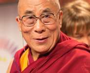 Dalai Lama, 100 Other 100 Nobel Laureates Urge Cooperation at Climate Summit to Stop Fossil Fuel Expansion