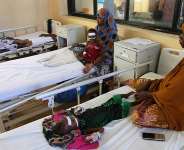 Malnourished children seen at Banadir Hospital in Mogadishu, Somalia, 14 May 2025. - AP - Farah Abdi Warsameh