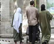 Germany: Family reunification is suspended for two years for refugees with limited protection status