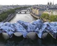 An aerial view of The Pont Neuf cave installation by French photographer and street artist JR on the Pont-Neuf bridge in Paris, on June 1, 2026. -  Damien Meyer, AFP