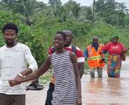 Heavy rainfall washes away culvert on Agona Kwanyarko–Akotsi Road, motorists stranded