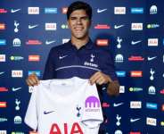 Tottenham sign Mateus Fernandes from West Ham for club-record 85m fee