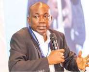 Professor of Economics at the University of Ghana, Godfred Alufar Bokpin