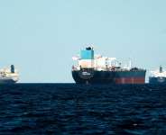 Russias shadow fleet vessels wait in the unofficial anchorage area in the Gulf of Finland near Vaindloo, Estonia, 10 April. -  Ints Kalnins / Reuters