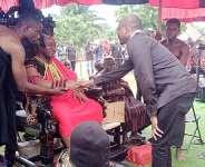 Mr. Tang Exchanging Pleasantries with Ohenpong Yeboah Asiamah I
