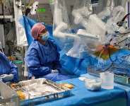 Sasha Stamenkovic showed fellow doctors how to use the Da Vinci 5 robotic-assisted surgical system. -  Carlos Jasso, AFP