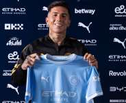 Manchester City sign EnzoFernandez from Chelsea in joint British record 125m deal